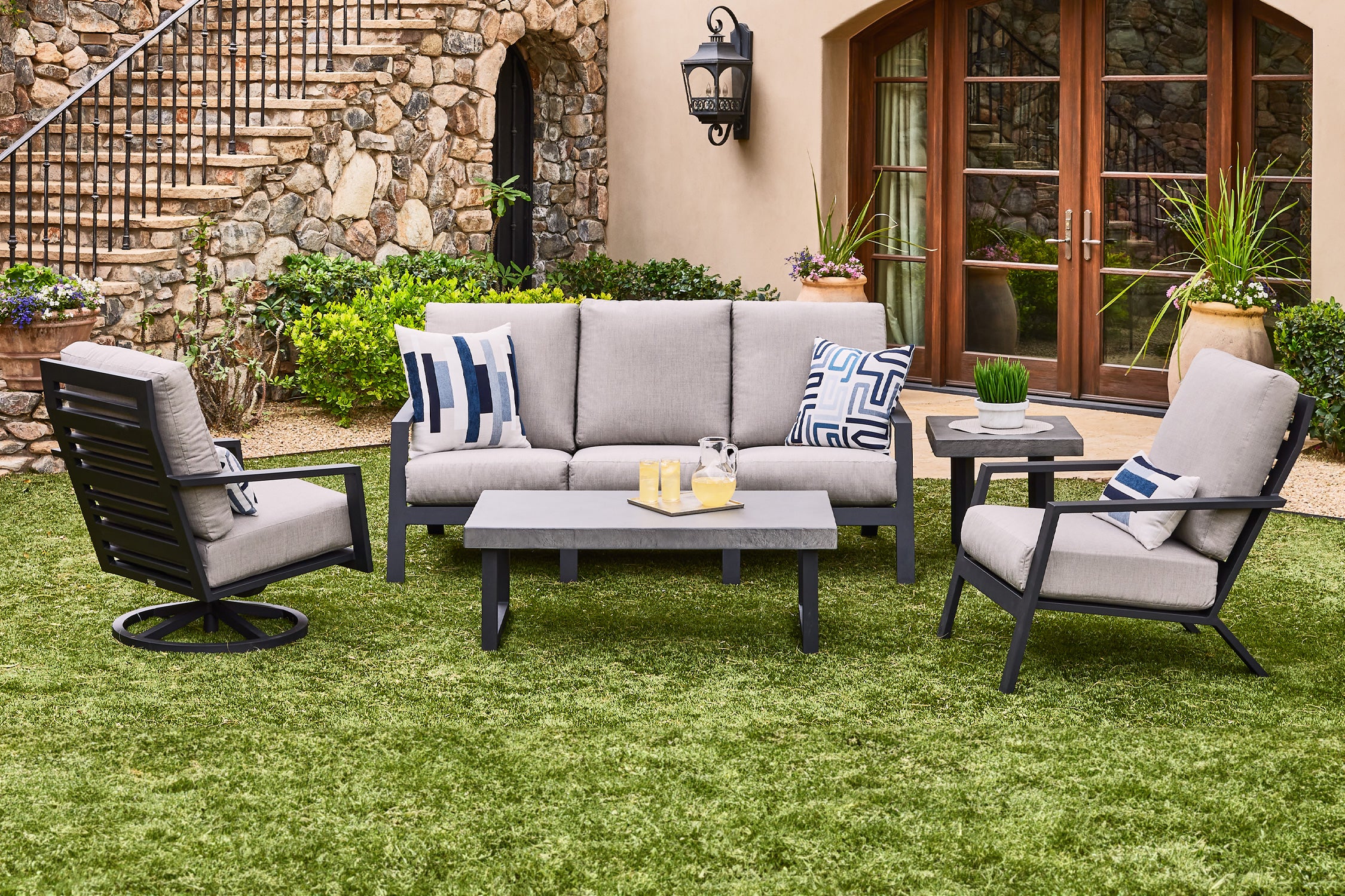 Outdoor Seating Today's Patio