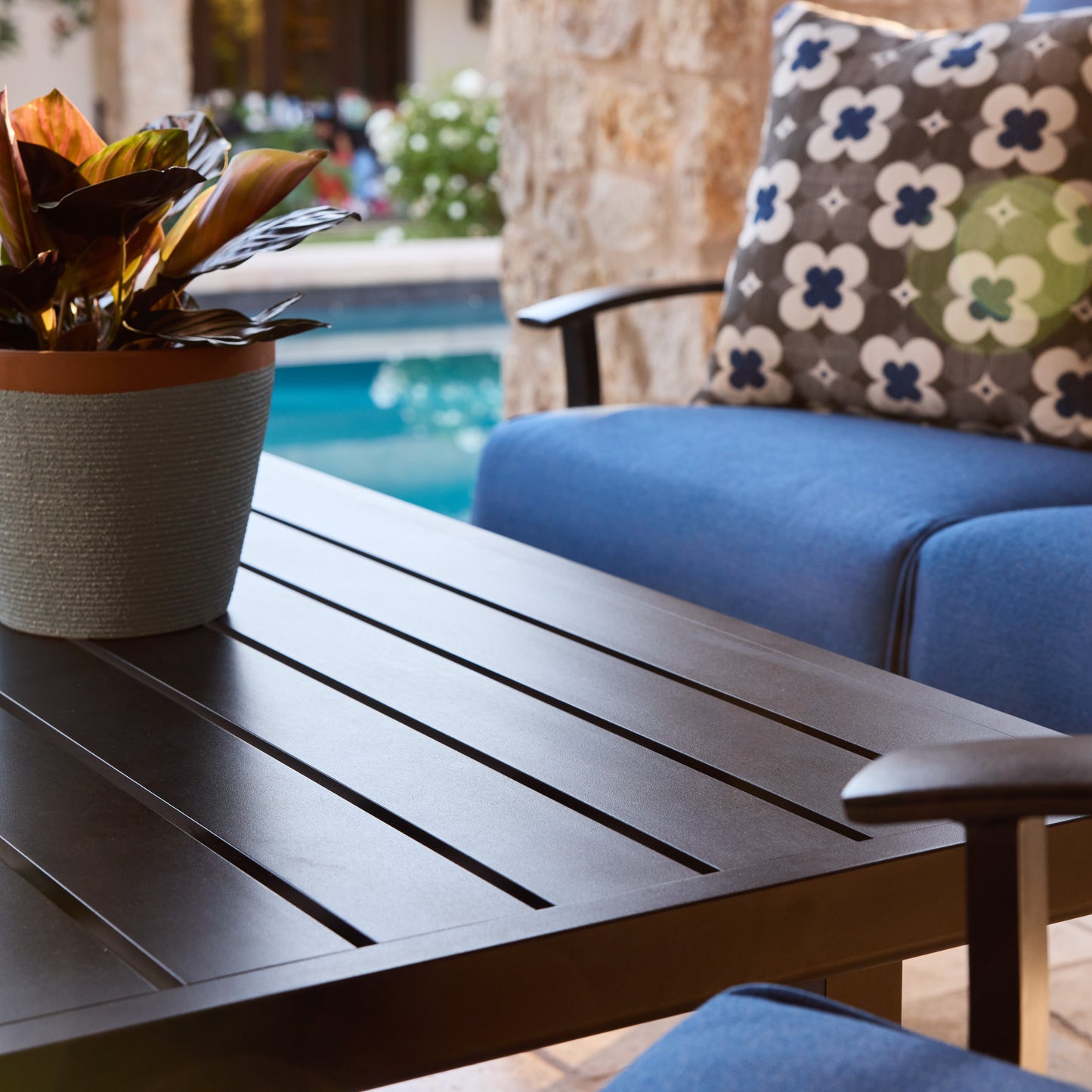 Trinidad Collection 36" Rd Coffee Table, image 7