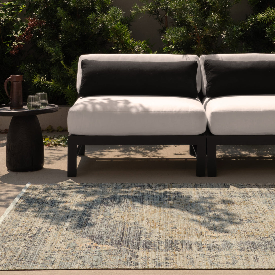 How to Remove Mold and Mildew from Outdoor Furniture