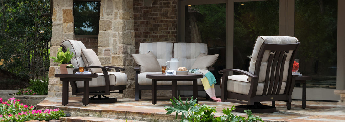 Choosing Outdoor Furniture - The Right Seating Material