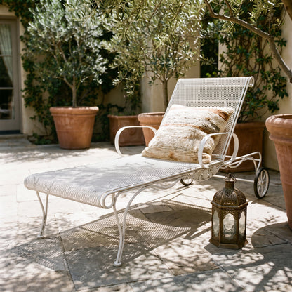 
                  Briarwood Chaise Lounge - Image 4
                