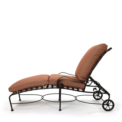 
                  Classico Chaise Lounge - Image 3
                