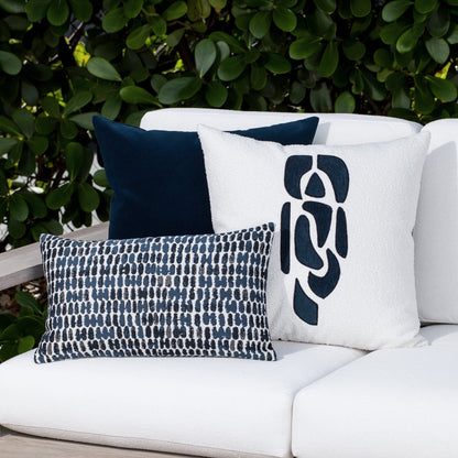 
                  12" x 20" Elaine Smith Pillow  Thumbprint Indigo - Image 4
                
