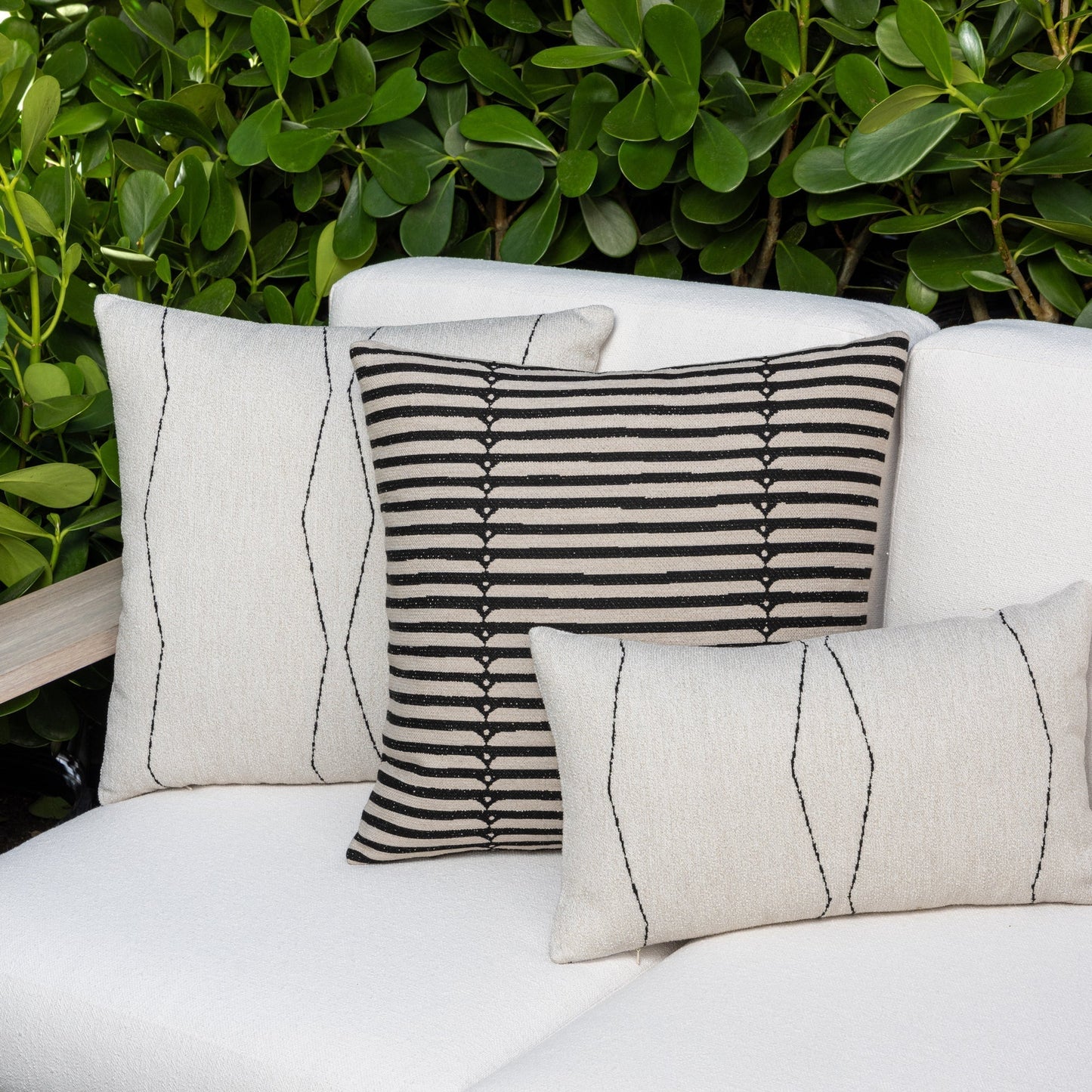 20" Square Elaine Smith Pillow  Oblique Ebony, image 5
