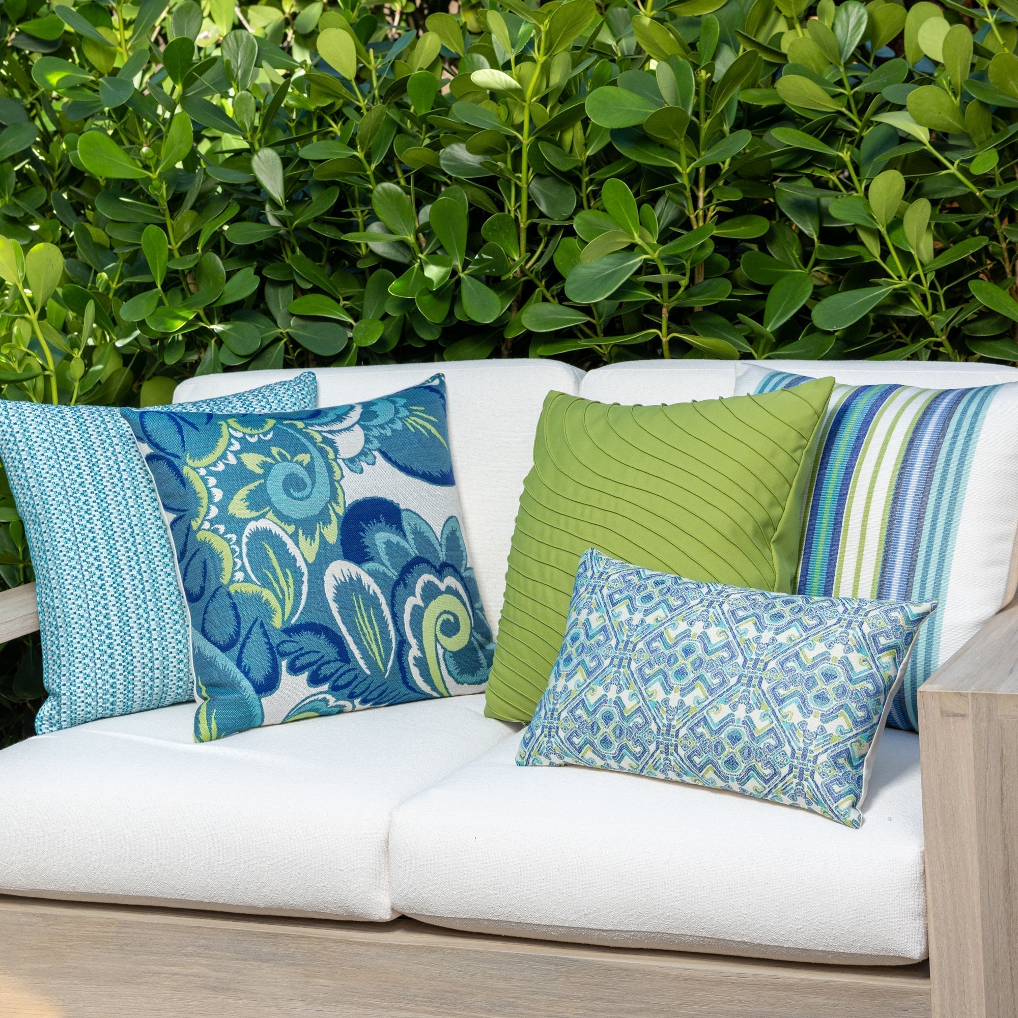 20" Square Elaine Smith Pillow  Floral Wave