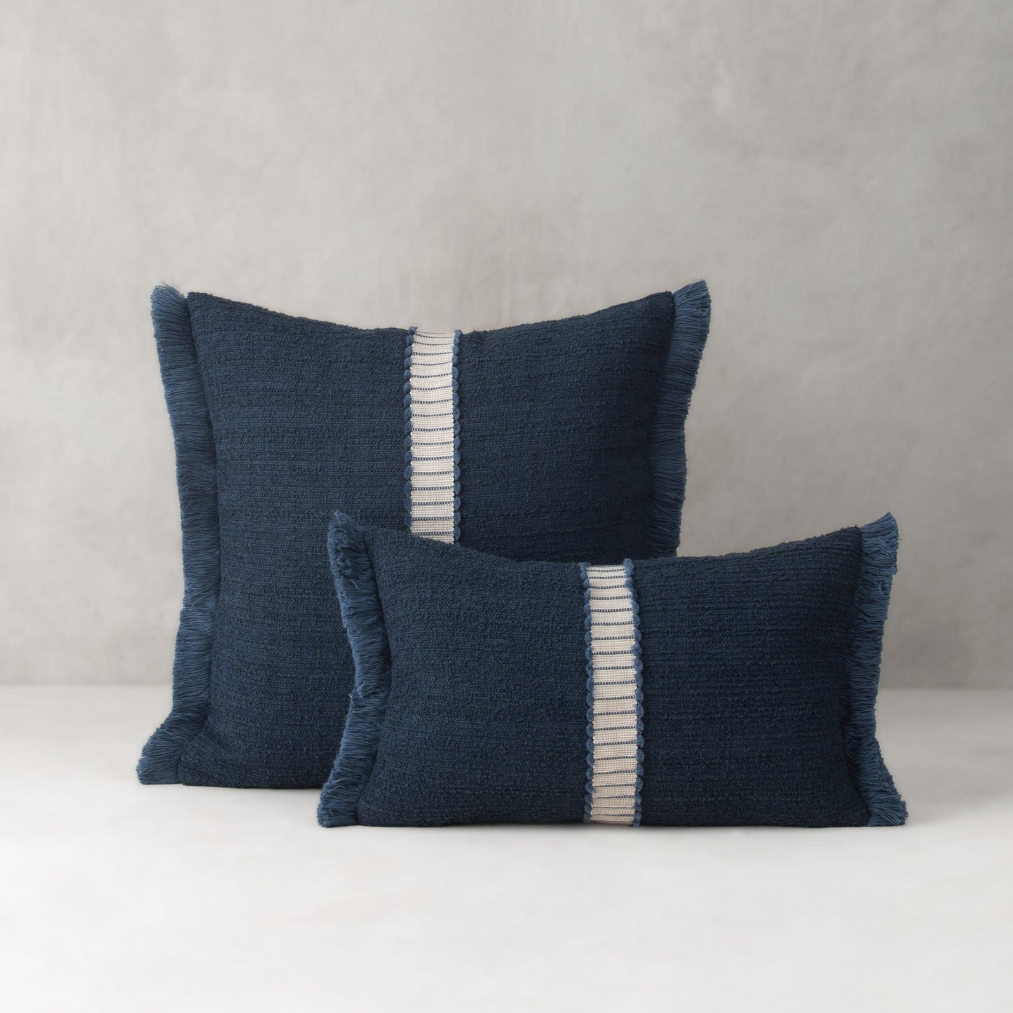 12" x 20" Elaine Smith Pillow Deluxe Indigo, image 4