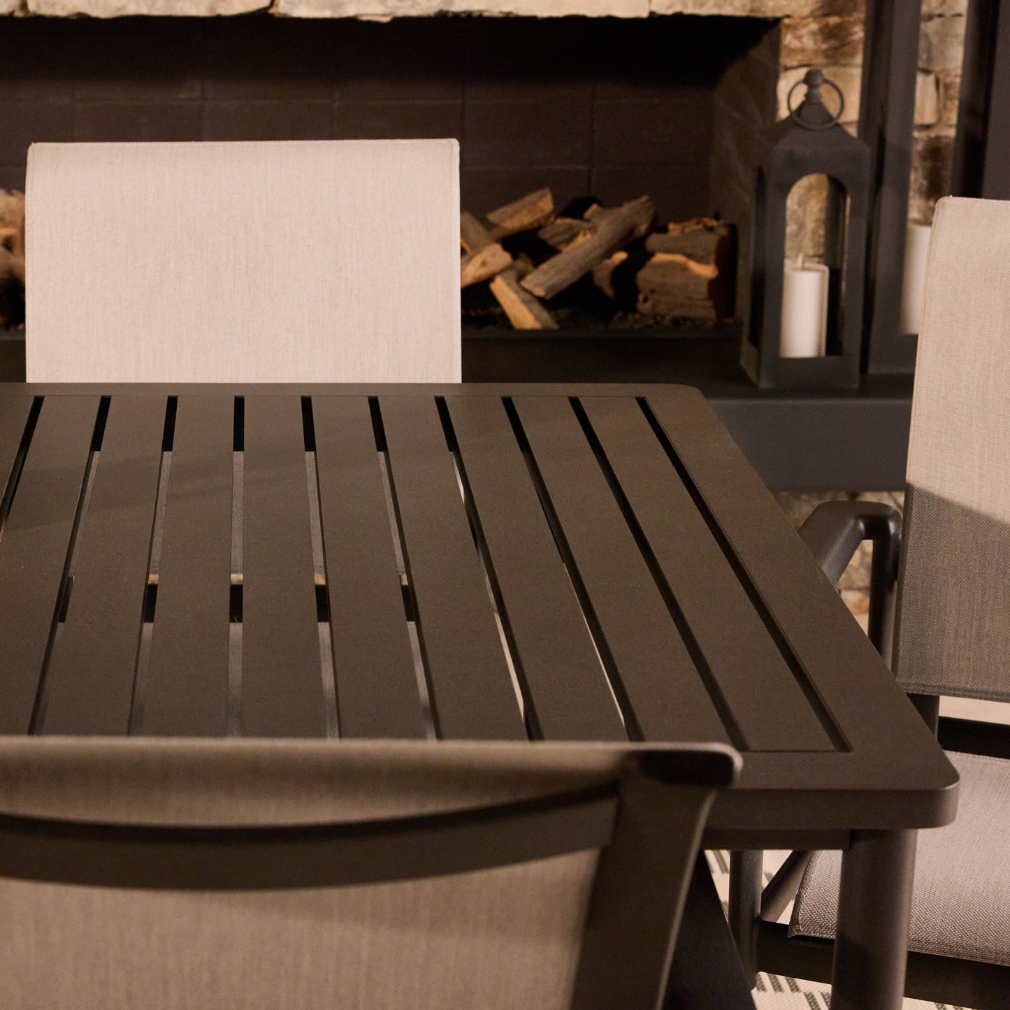 Hanamint Carlisle Dining Table Finish Detail, image 5